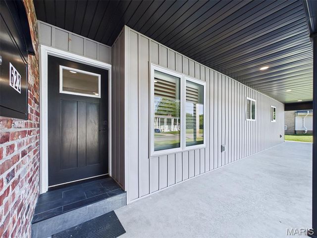 622 Grandview Drive, Edwardsville, IL 62025