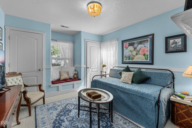 20621 Couples Lane, Bend, OR 97702