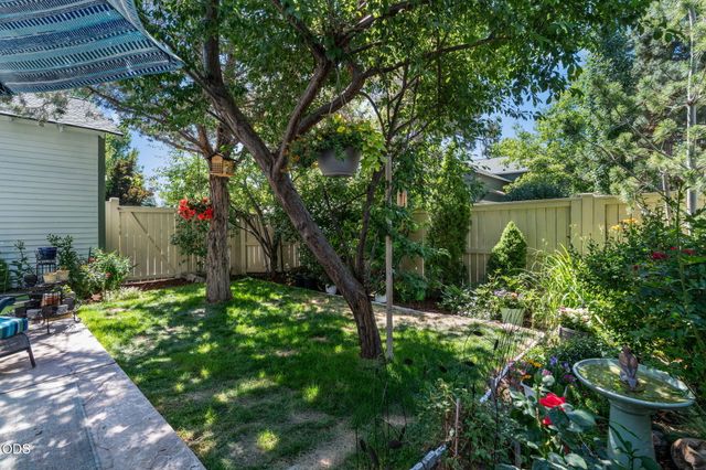 20621 Couples Lane, Bend, OR 97702
