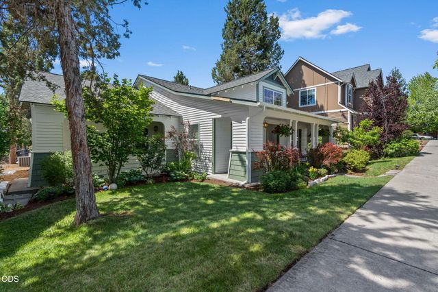 20621 Couples Lane, Bend, OR 97702