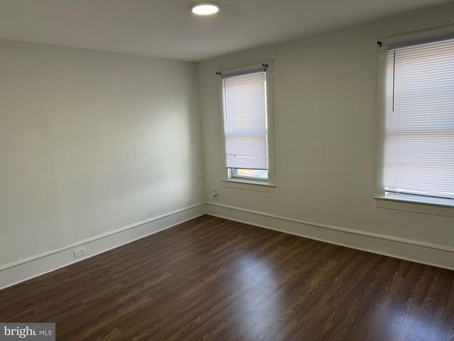 28 S 2ND ST, Frackville, PA 17931