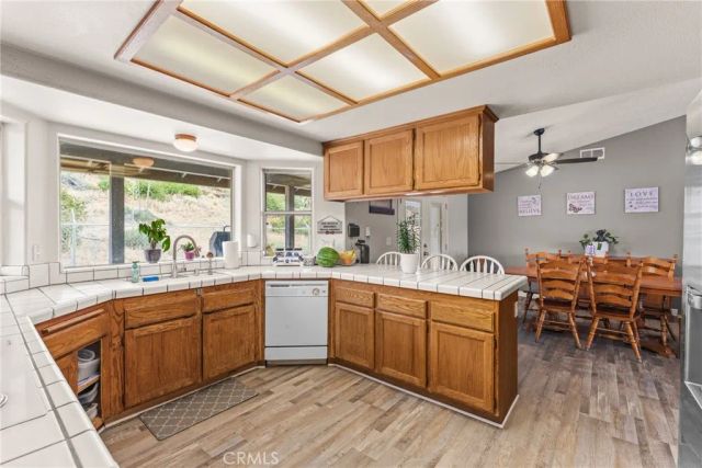 6861 Oak Hill Road, Oak Hills, CA 92344