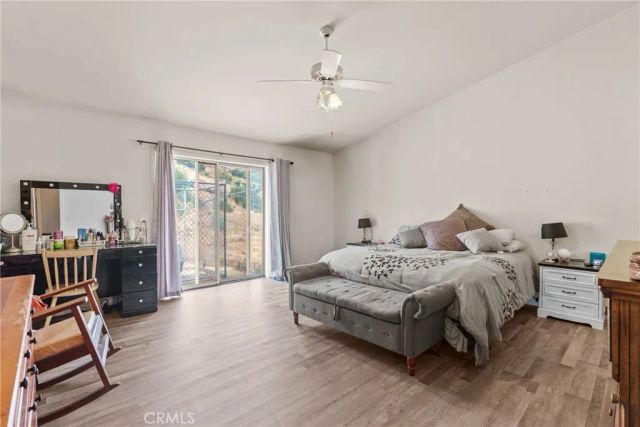 6861 Oak Hill Road, Oak Hills, CA 92344