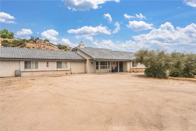6861 Oak Hill Road, Oak Hills, CA 92344