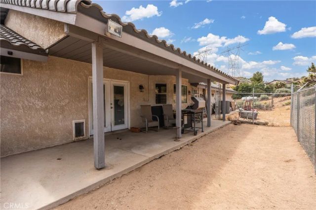 6861 Oak Hill Road, Oak Hills, CA 92344