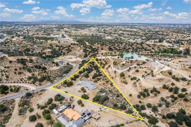 6861 Oak Hill Road, Oak Hills, CA 92344