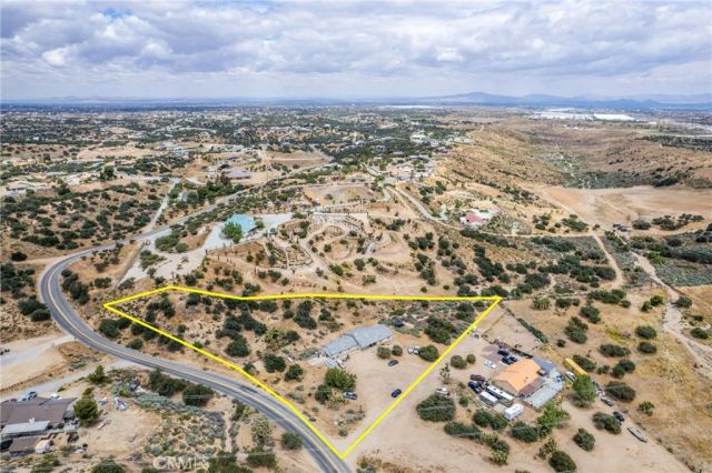 6861 Oak Hill Road, Oak Hills, CA 92344