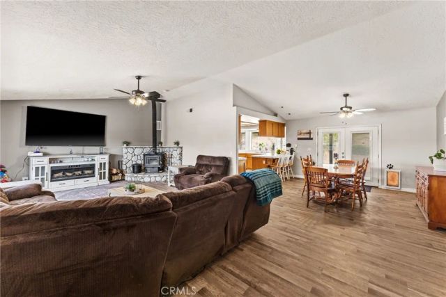 6861 Oak Hill Road, Oak Hills, CA 92344