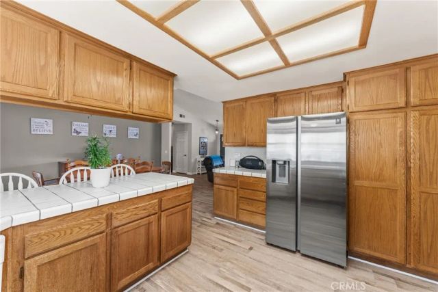 6861 Oak Hill Road, Oak Hills, CA 92344