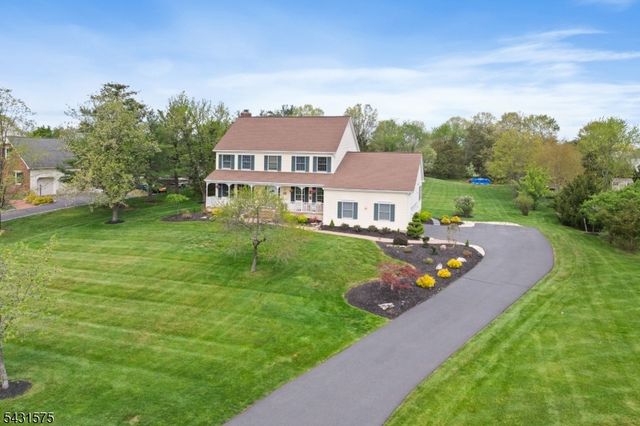 86 Carriage Trl, Montgomery Twp., NJ 08502