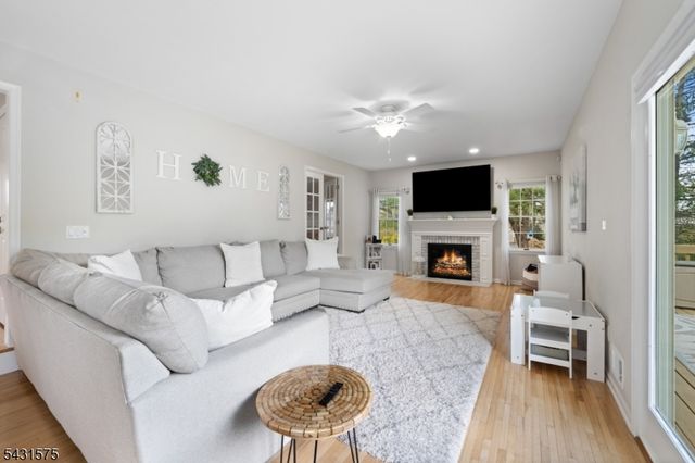86 Carriage Trl, Montgomery Twp., NJ 08502