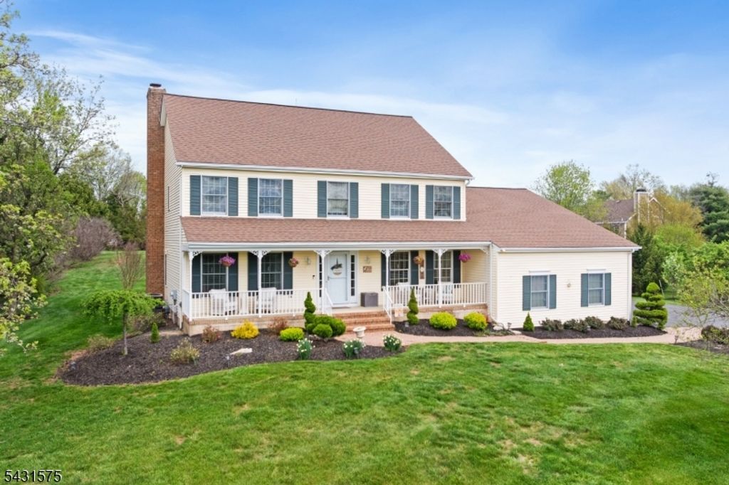 86 Carriage Trl, Montgomery Twp., NJ 08502