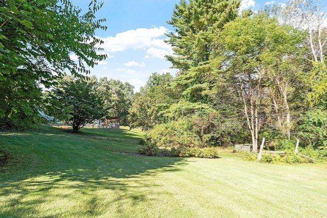 46 Locust St, Merrimac, MA 01860