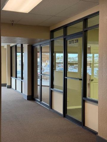 1670 Market Street, 238-240 238-240, Redding, CA 96001