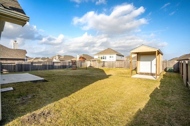 135 San Bernard Drive Drive, Baytown, TX 77523