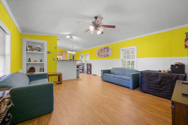 281 Methodist Landing Rd, Leesville, LA 71446