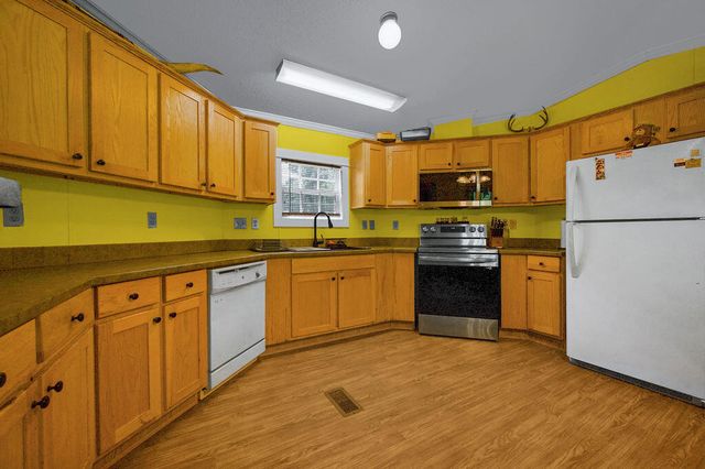 281 Methodist Landing Rd, Leesville, LA 71446