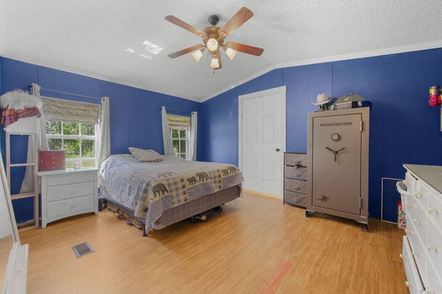 281 Methodist Landing Rd, Leesville, LA 71446