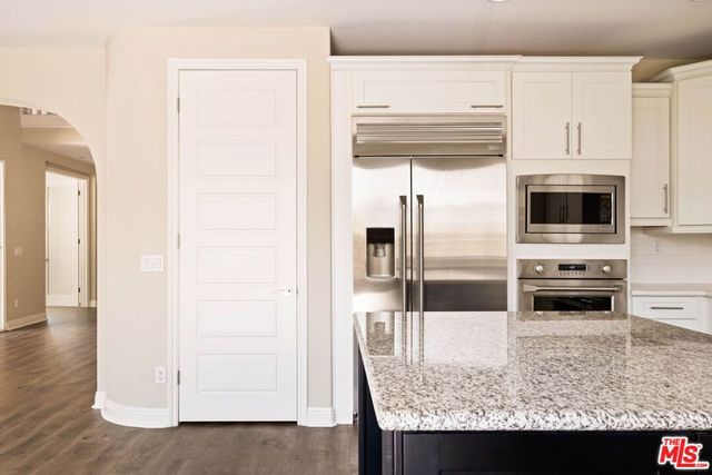 5929 Spelthorne Lane, Los Angeles, CA 90034