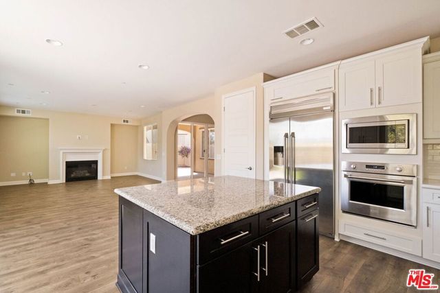 5929 Spelthorne Lane, Los Angeles, CA 90034