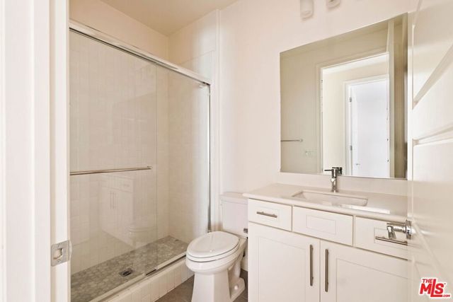 5929 Spelthorne Lane, Los Angeles, CA 90034