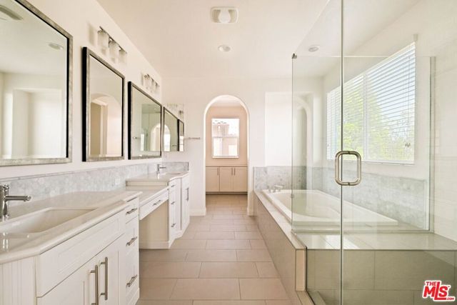 5929 Spelthorne Lane, Los Angeles, CA 90034