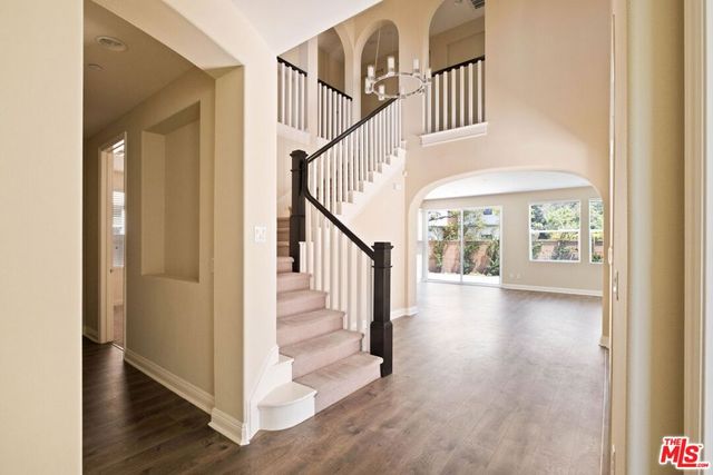 5929 Spelthorne Lane, Los Angeles, CA 90034
