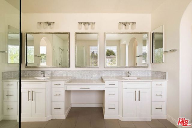 5929 Spelthorne Lane, Los Angeles, CA 90034