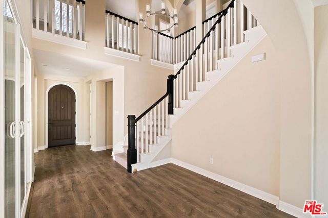 5929 Spelthorne Lane, Los Angeles, CA 90034