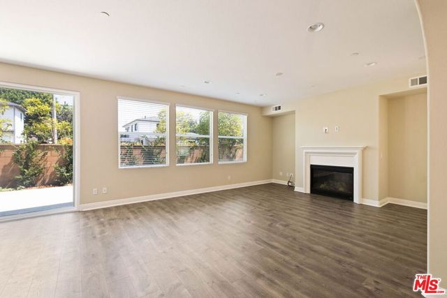 5929 Spelthorne Lane, Los Angeles, CA 90034