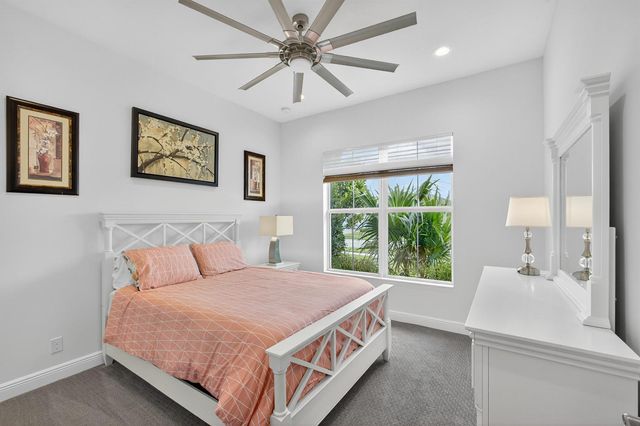 10033 Regency Way, Palm Beach Gardens, FL 33412