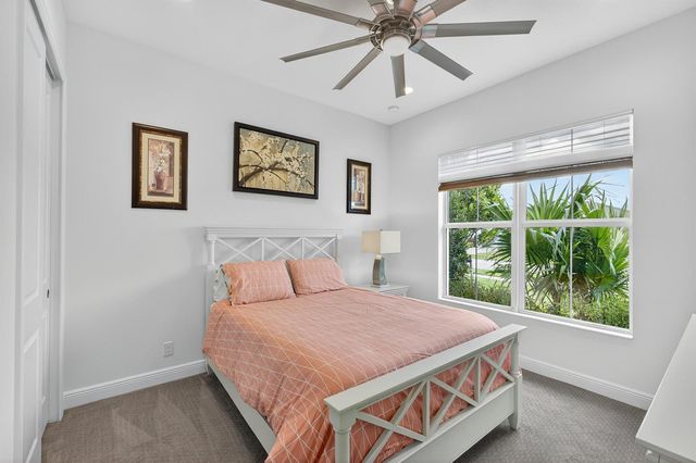 10033 Regency Way, Palm Beach Gardens, FL 33412