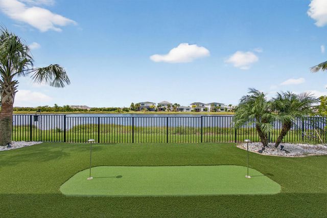 10033 Regency Way, Palm Beach Gardens, FL 33412