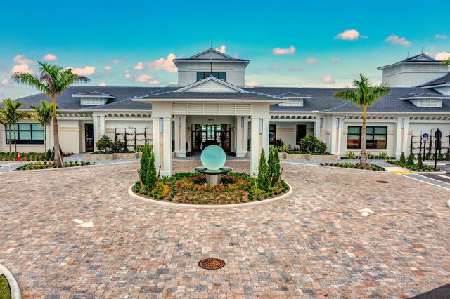 10033 Regency Way, Palm Beach Gardens, FL 33412