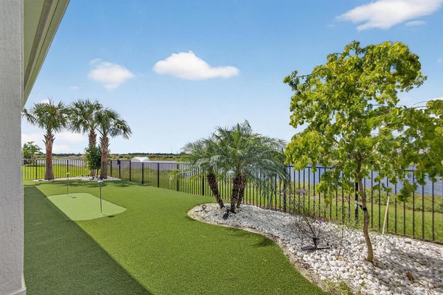 10033 Regency Way, Palm Beach Gardens, FL 33412