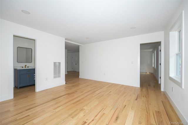 7441 S Broadway, Red Hook, NY 12571