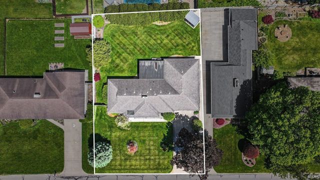 2910 Greenleaf Boulevard, Elkhart, IN 46514