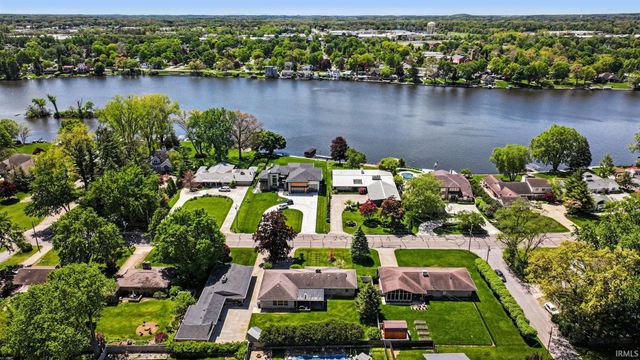 2910 Greenleaf Boulevard, Elkhart, IN 46514