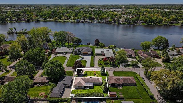 2910 Greenleaf Boulevard, Elkhart, IN 46514