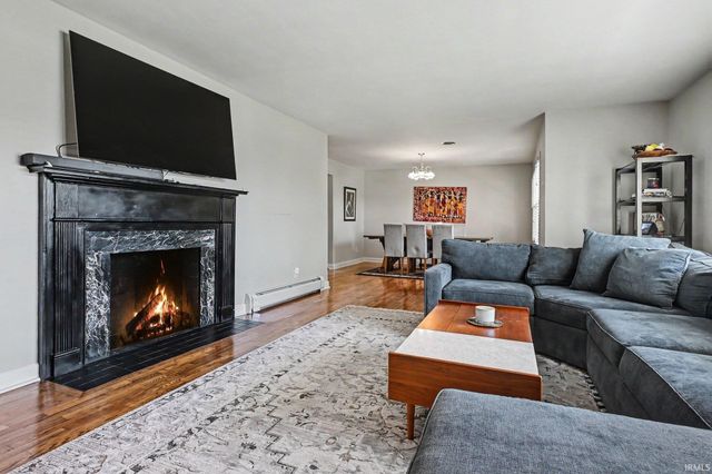 2910 Greenleaf Boulevard, Elkhart, IN 46514