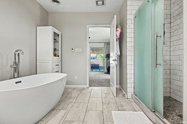 2910 Greenleaf Boulevard, Elkhart, IN 46514