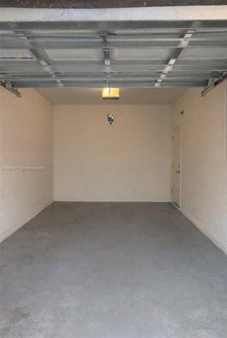 1040 NW 33rd Ct 1040, Pompano Beach, FL 33064