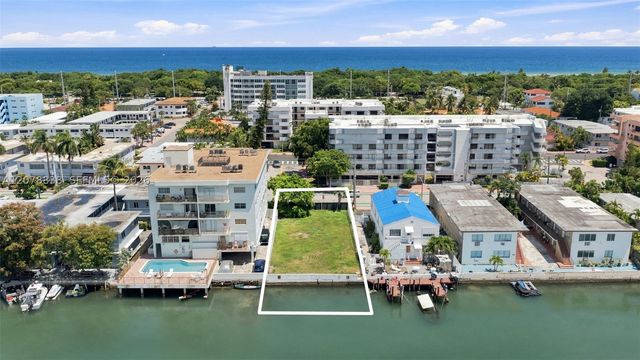 8240 Byron Ave, Miami Beach, FL 33141