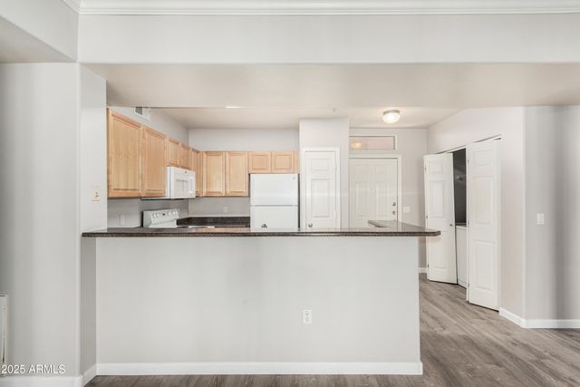 19777 N 76th Street Apt 2180, Scottsdale, AZ 85255