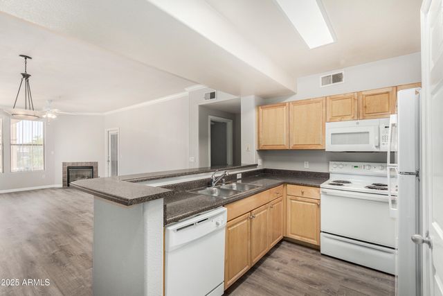 19777 N 76th Street Apt 2180, Scottsdale, AZ 85255