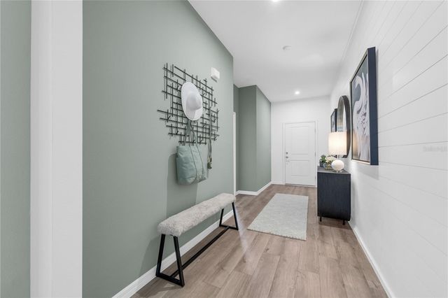 1754 BLUE LAGOON CIRCLE, Mascotte, FL 34753