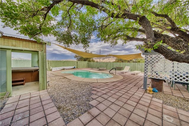 2910 Sunset Street, Pahrump, NV 89060