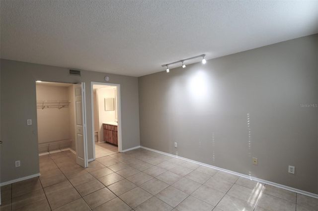 4957 PURITAN CIRCLE 403, Tampa, FL 33617