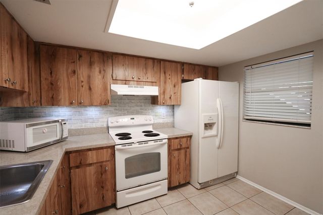 4957 PURITAN CIRCLE 403, Tampa, FL 33617