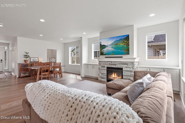 2025 W Domaine Dr, Coeur D'alene, ID 83815